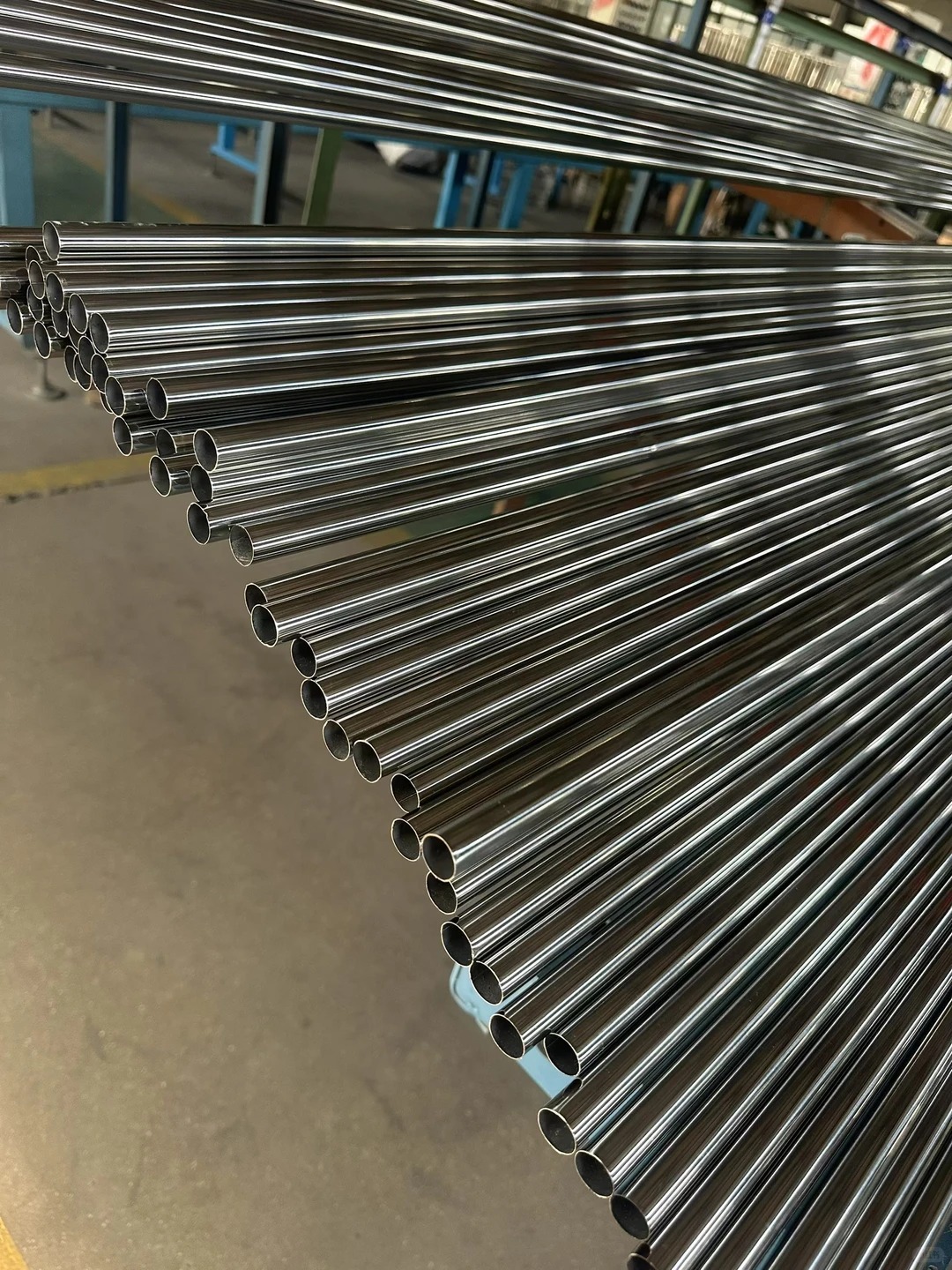 304 Stainless Steel Pipe — Seamless & Welded | Supplier Price - Product photo 1